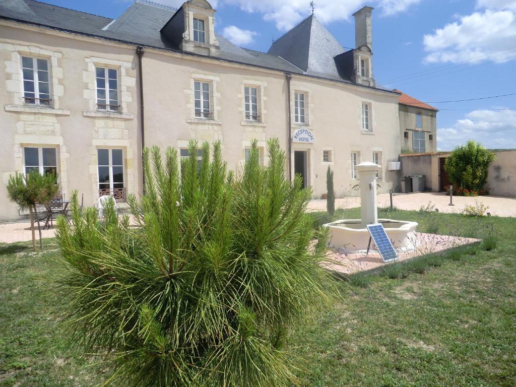 Chateau Sainte-Marie Dompierre-sur-Charente Bagian luar foto