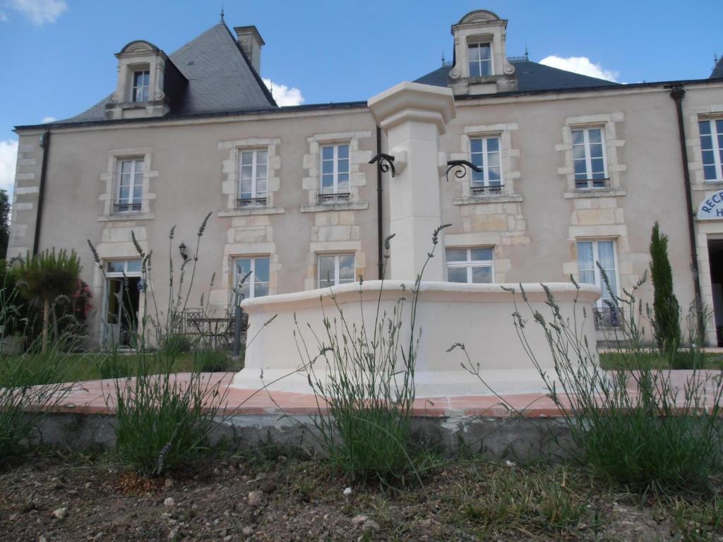 Chateau Sainte-Marie Dompierre-sur-Charente Bagian luar foto