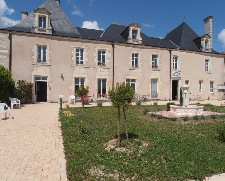 Chateau Sainte-Marie Dompierre-sur-Charente Bagian luar foto
